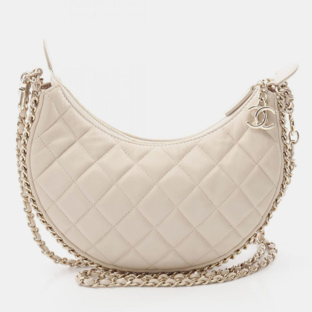Chanel Matelasse Small Hobo Shoulder Bag In Lambskin Leather Pink Chanel Matelasse Small Hobo Shoulder Bag In Lambskin Leather Pink