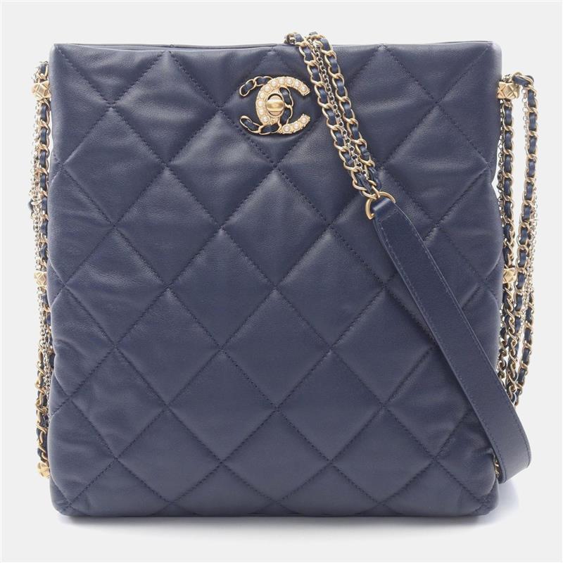 Chanel Matelasse Shoulder Bag In Lambskin (Sheep Leather) Navy