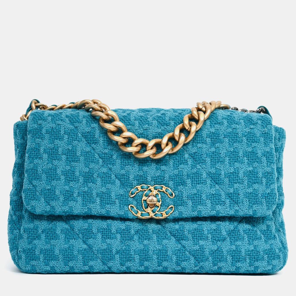 Chanel Blue Houndstooth Tweed Large 19 Flap Shoulder Bag Chanel Blue Houndstooth Tweed Large 19 Flap Shoulder Bag