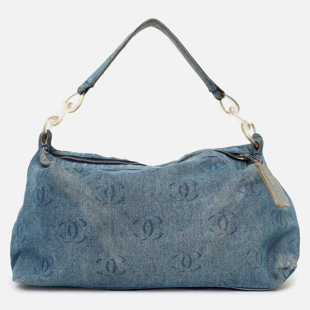 luxury-women-chanel-used-handbags-p1247861-002-1.jpg Chanel 2002-2003 Blue Denim CC Printed Hobo With Clear Acrylic Hardware