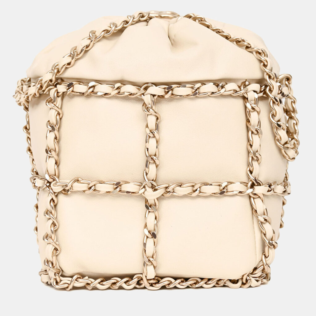 luxury-women-chanel-used-handbags-p1247904-005.jpg Chanel 2019-20 Cream Lambskin Leather Bucket Chain Drawstring Bag