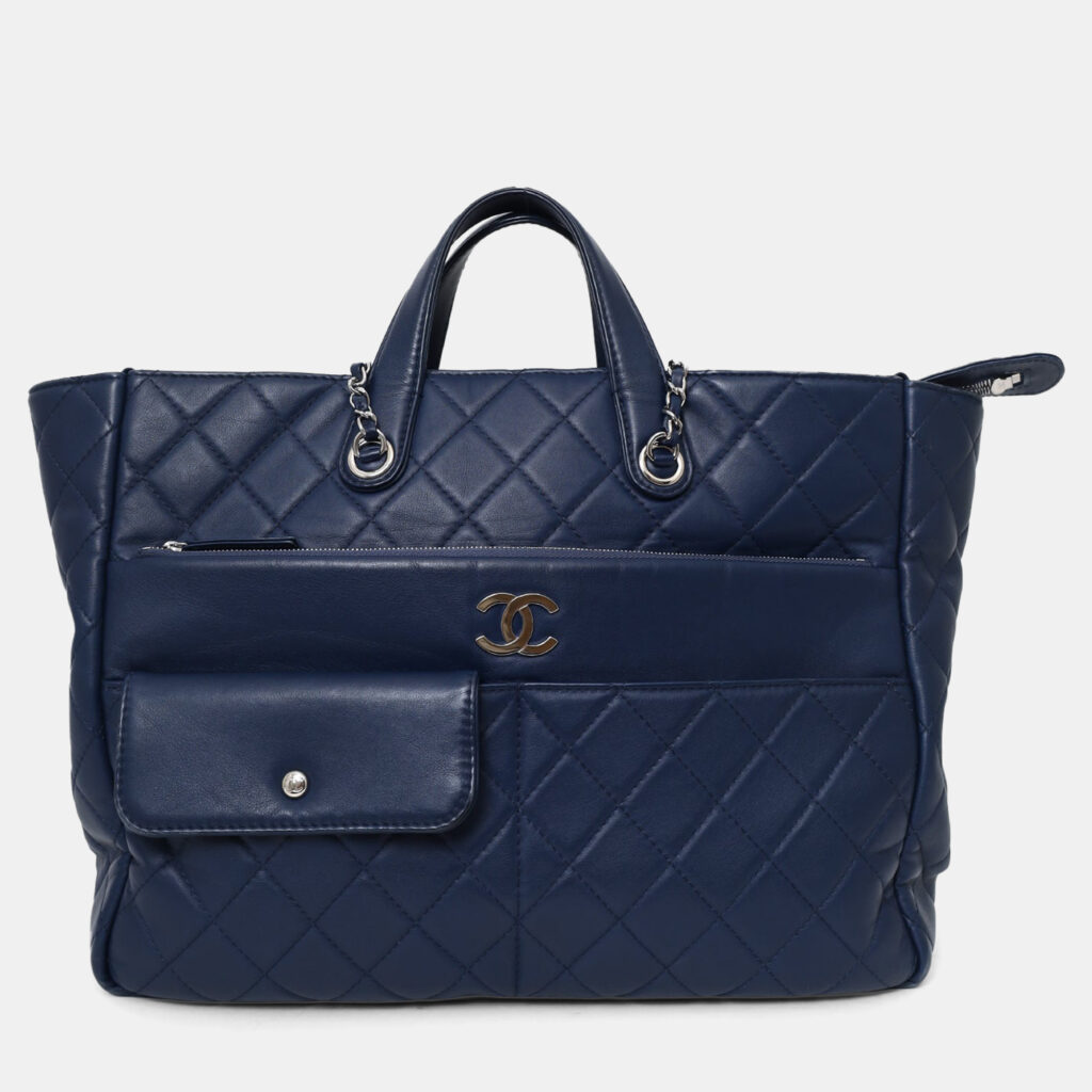Chanel 2020 Navy Quilted Calfskin Ultra Pocket Shopping Tote Chanel 2020 Navy Quilted Calfskin Ultra Pocket Shopping Tote