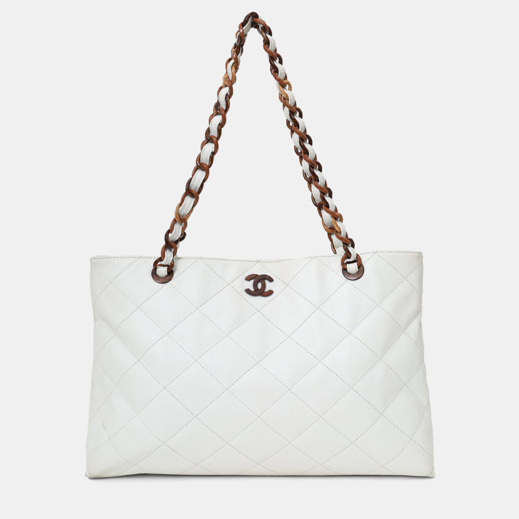 luxury-women-chanel-used-handbags-p1248026-006-1.jpg Chanel 2000-02 White Caviar Quilted CC Wood Chain Tote