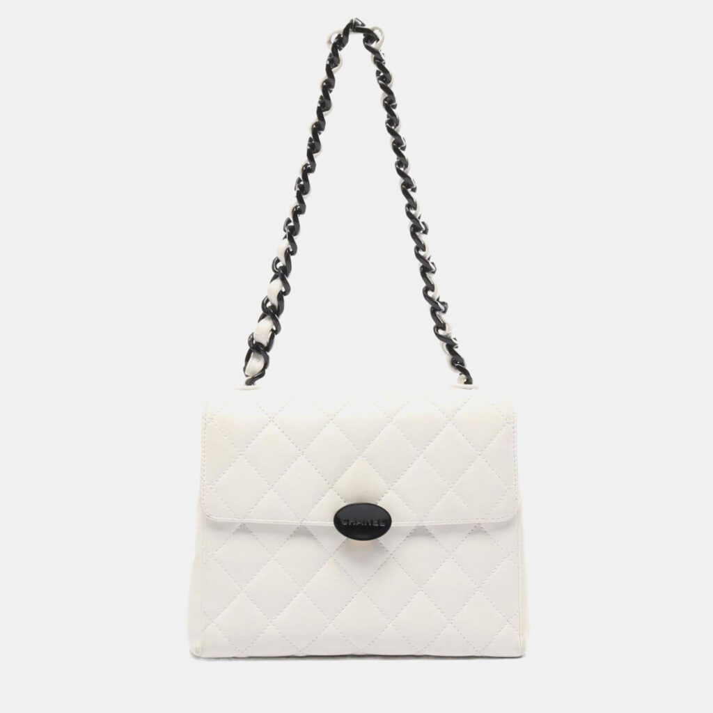 Chanel Matelasse Shoulder Bag Lambskin (Sheepskin) White Black Chanel Matelasse Shoulder Bag Lambskin (Sheepskin) White Black