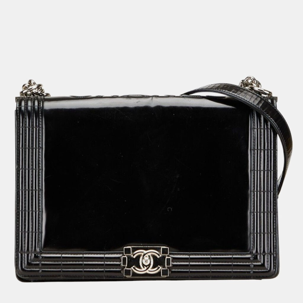 Chanel Boy Chanel Shoulder Bag In Black Patent Leather