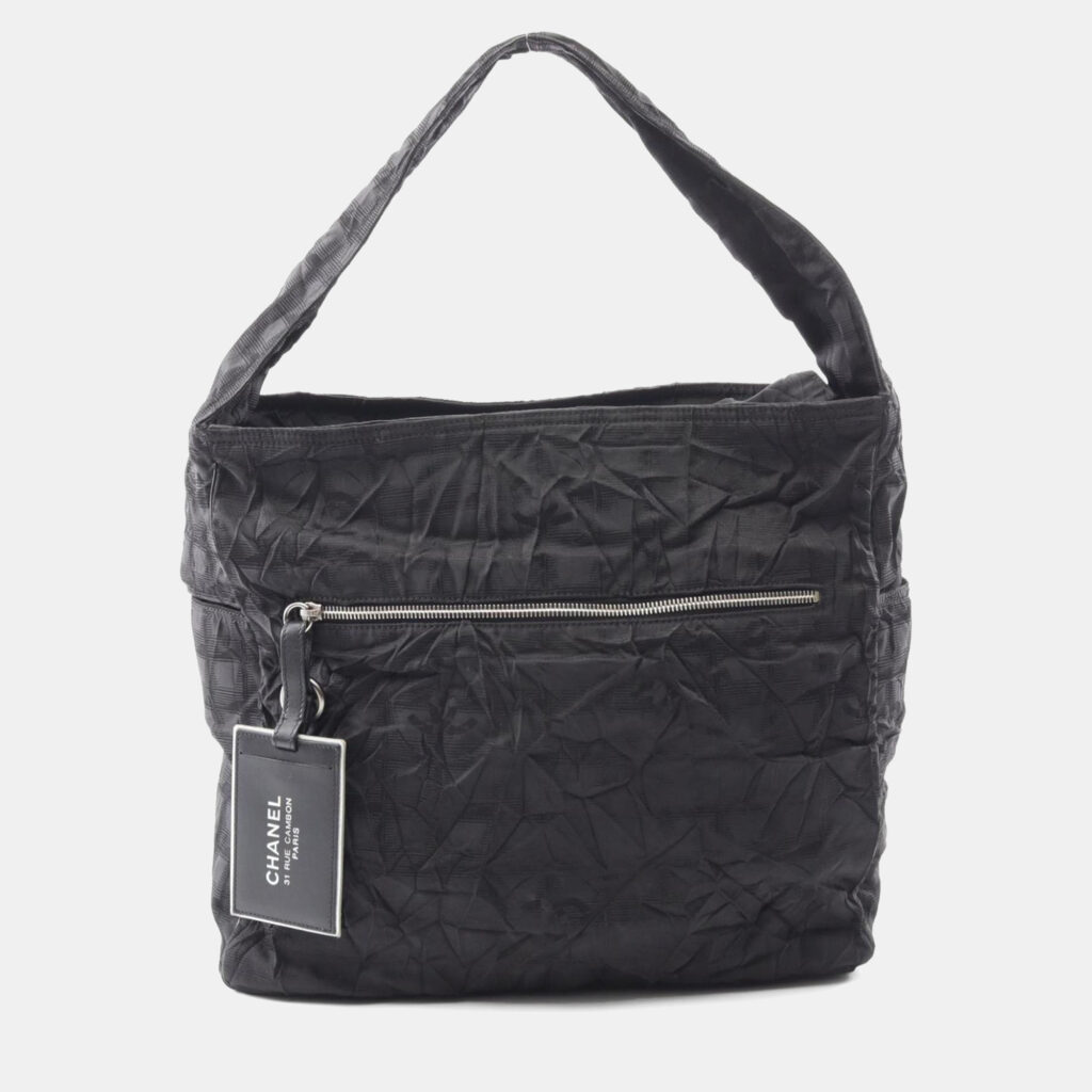 luxury-women-chanel-used-handbags-p1248681-012-1.jpg Chanel New Travel Line Tote Bag Nylon Black