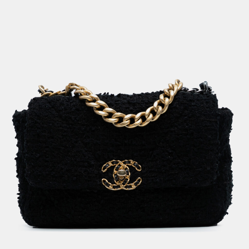 luxury-women-chanel-used-handbags-p1249353-004-1.jpg Chanel Black Medium Tweed 19 Flap