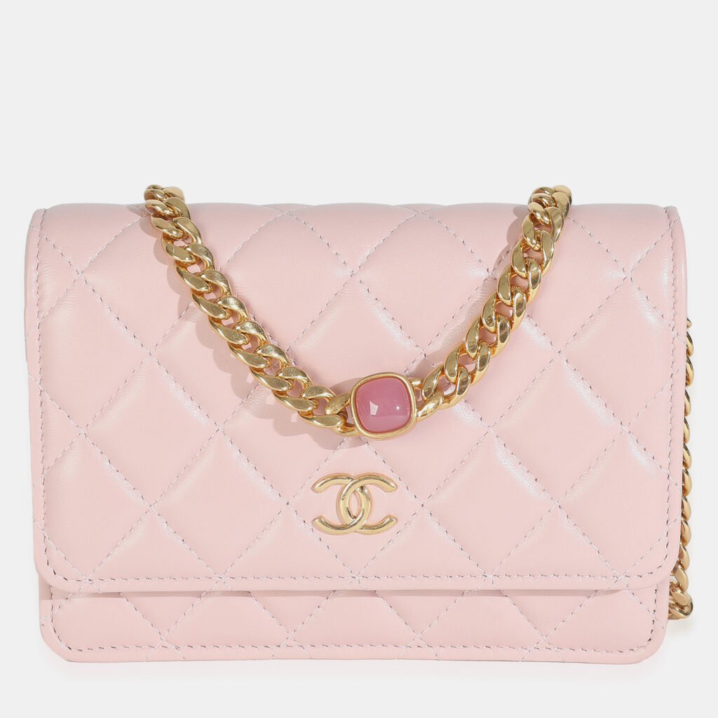 Chanel Pink Quilted Lambskin CC Pearl Enamel Clutch On Chain Chanel Pink Quilted Lambskin CC Pearl Enamel Clutch On Chain