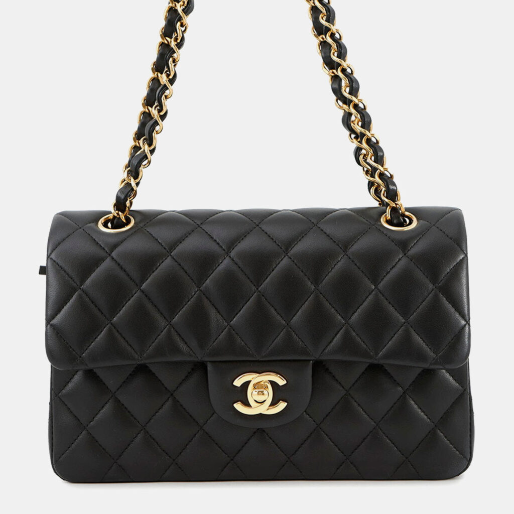 Chanel Matelasse W Flap W Chain Shoulder Black Lambskin Size 23 Chanel Matelasse W Flap W Chain Shoulder Black Lambskin Size 23
