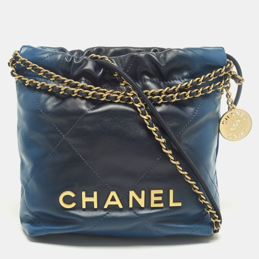 luxury-women-chanel-used-handbags-p1250948-005.jpg Chanel 22 Mini Ombre Blue Quilted Leather Chain Bag