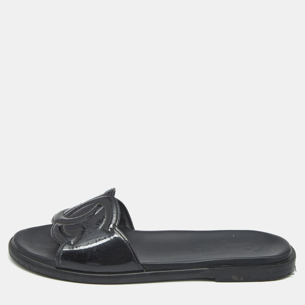 Chanel Black Patent Leather CC Flat Slides Size 40