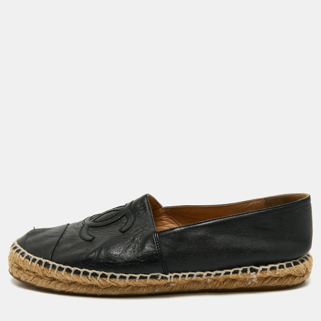 Chanel Black Leather CC Cap Toe Espadrille Flats Size 39 Chanel Black Leather CC Cap Toe Espadrille Flats Size 39
