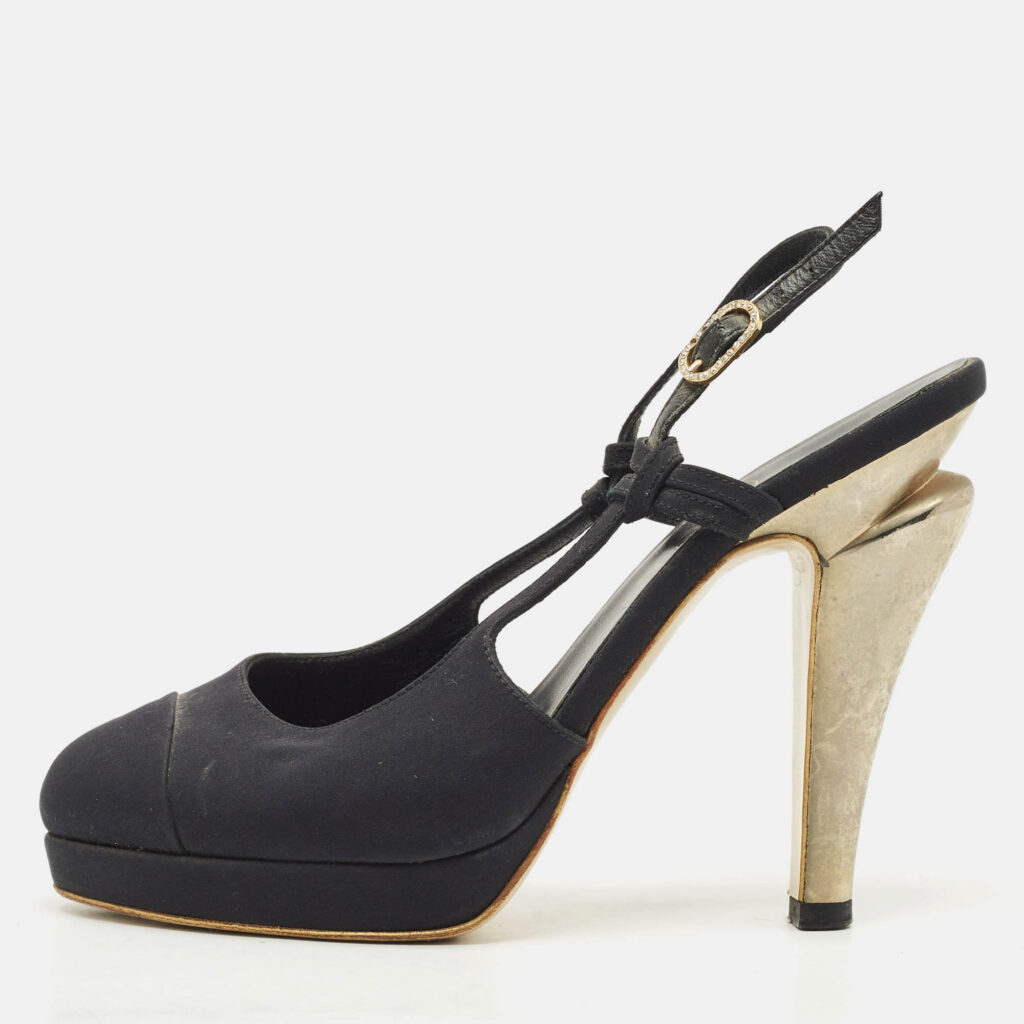 Chanel Black Canvas CC Cap Toe Slingback Pumps Size 37 Chanel Black Canvas CC Cap Toe Slingback Pumps Size 37