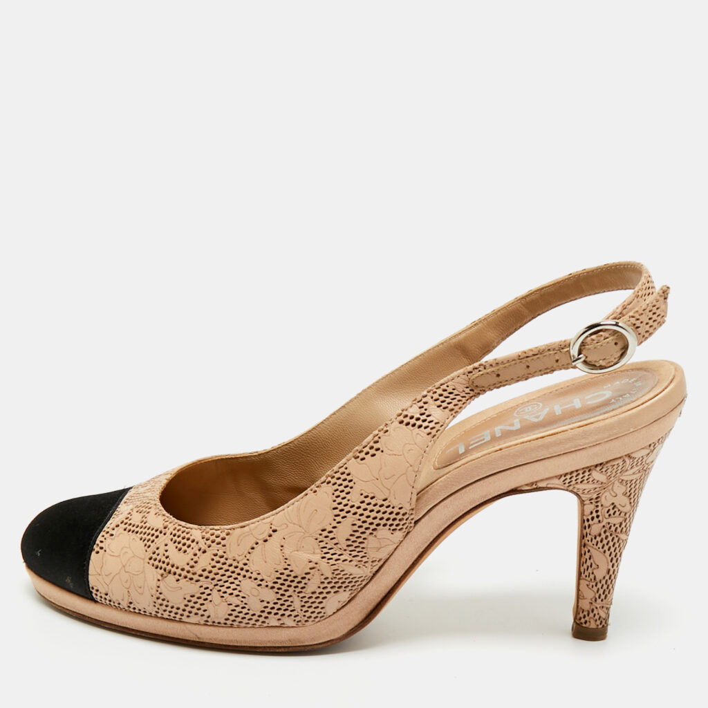 Chanel Beige/Black Leather And Satin Cap-Toe Slingback Pumps Size 37.5 Chanel Beige/Black Leather And Satin Cap-Toe Slingback Pumps Size 37.5