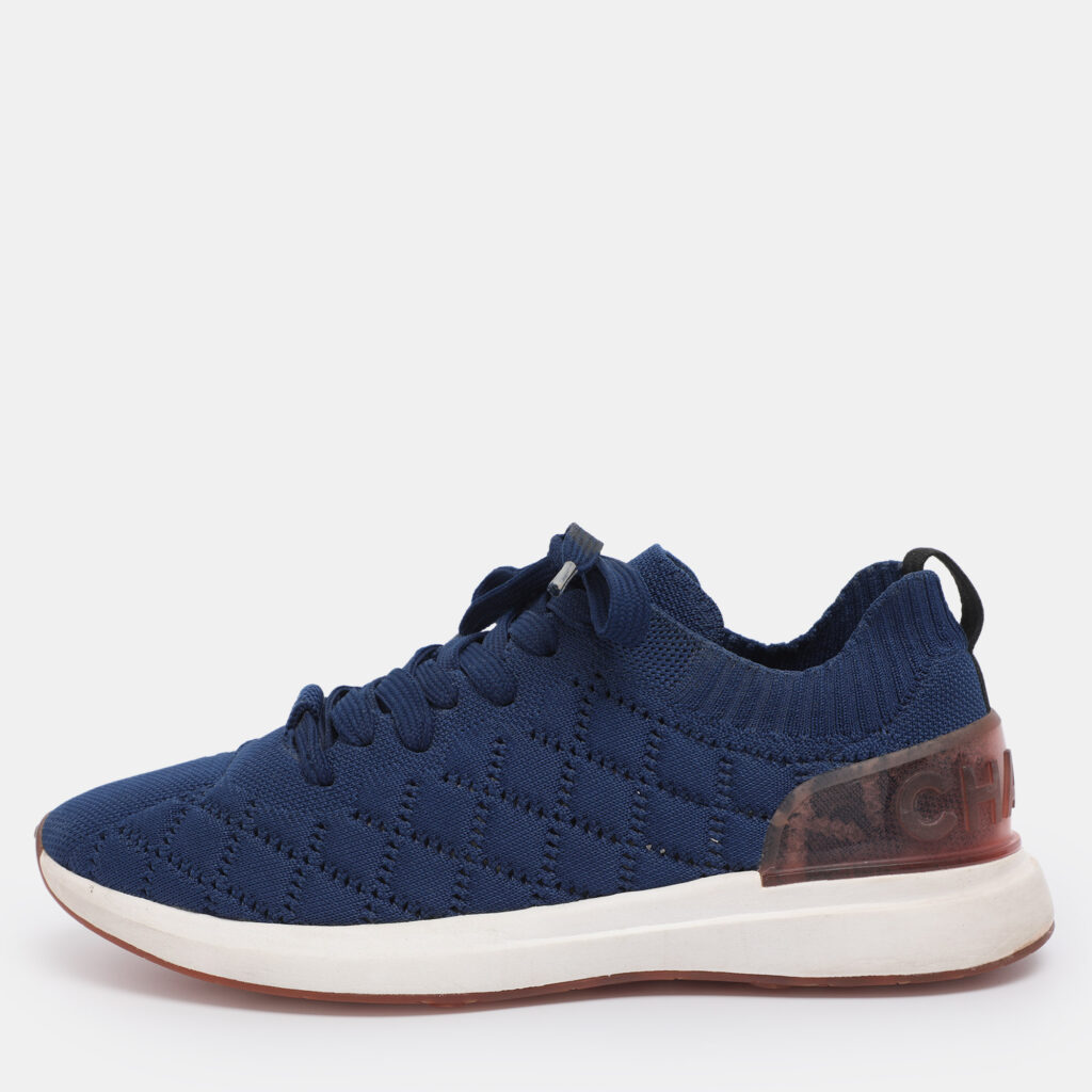 Chanel Blue Knit Fabric CC Low Top Sneakers Size 39 Chanel Blue Knit Fabric CC Low Top Sneakers Size 39