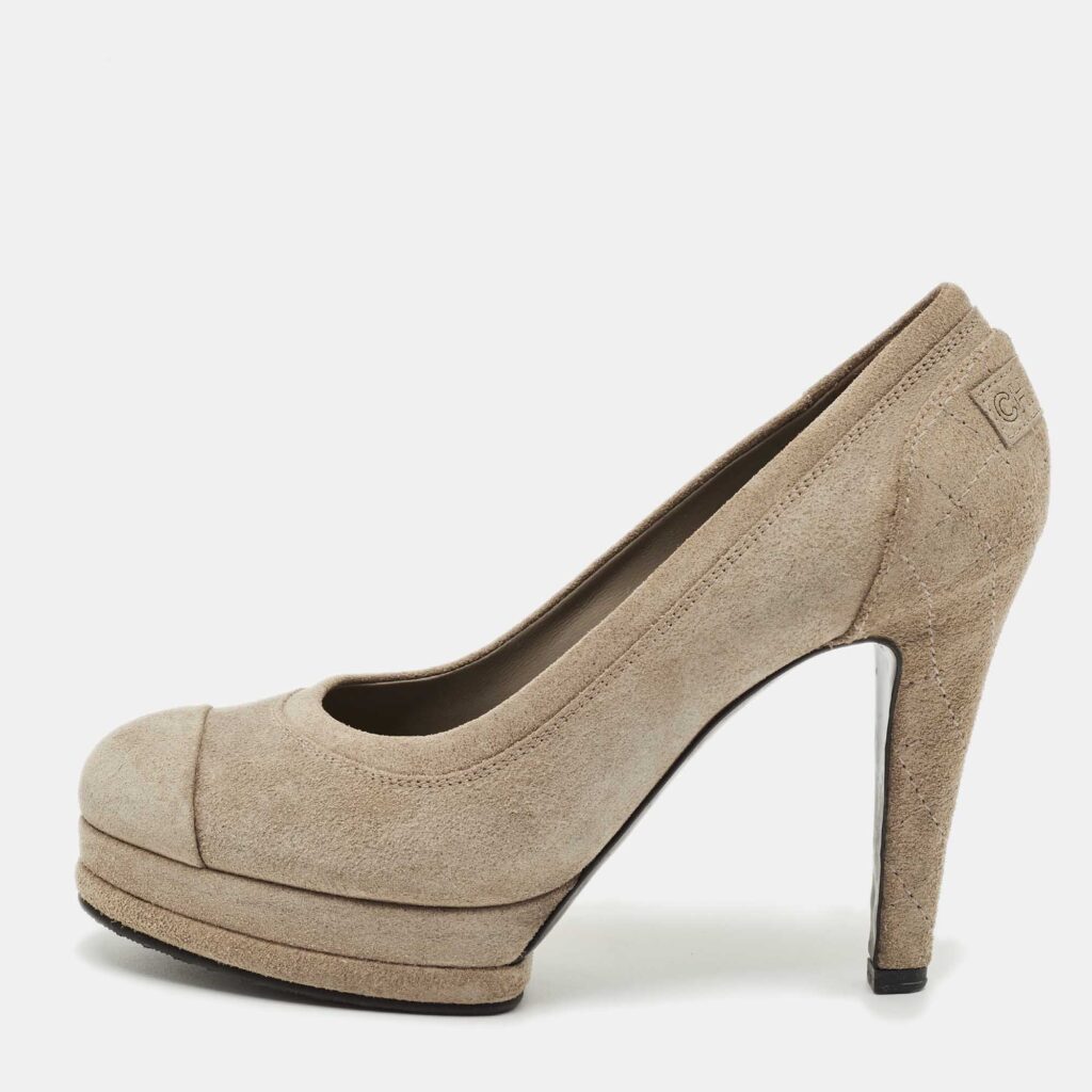Chanel Grey Suede CC Cap Toe Pumps Size 37.5 Chanel Grey Suede CC Cap Toe Pumps Size 37.5