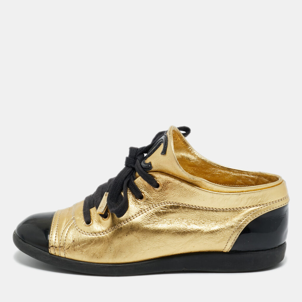 Chanel Gold/Black Patent And Leather Cap Toe Lace Up Sneakers Size 37 Chanel Gold/Black Patent And Leather Cap Toe Lace Up Sneakers Size 37