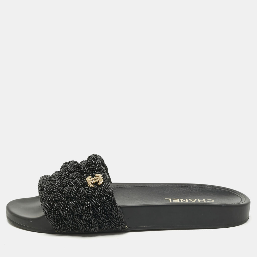 Chanel Black Leather and Pearls CC Pool Slides Size 42 Chanel Black Leather and Pearls CC Pool Slides Size 42