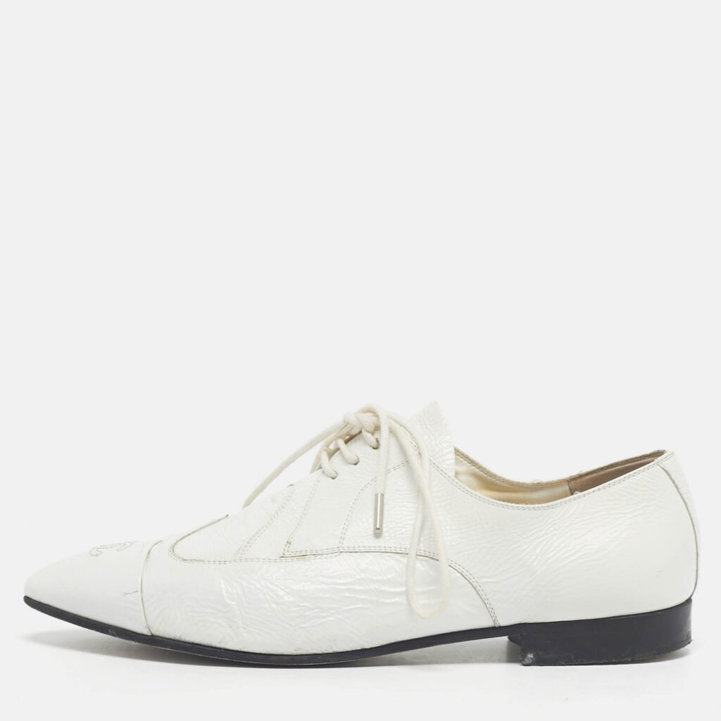 Chanel White Leather Oxfords Lace Up Size 36