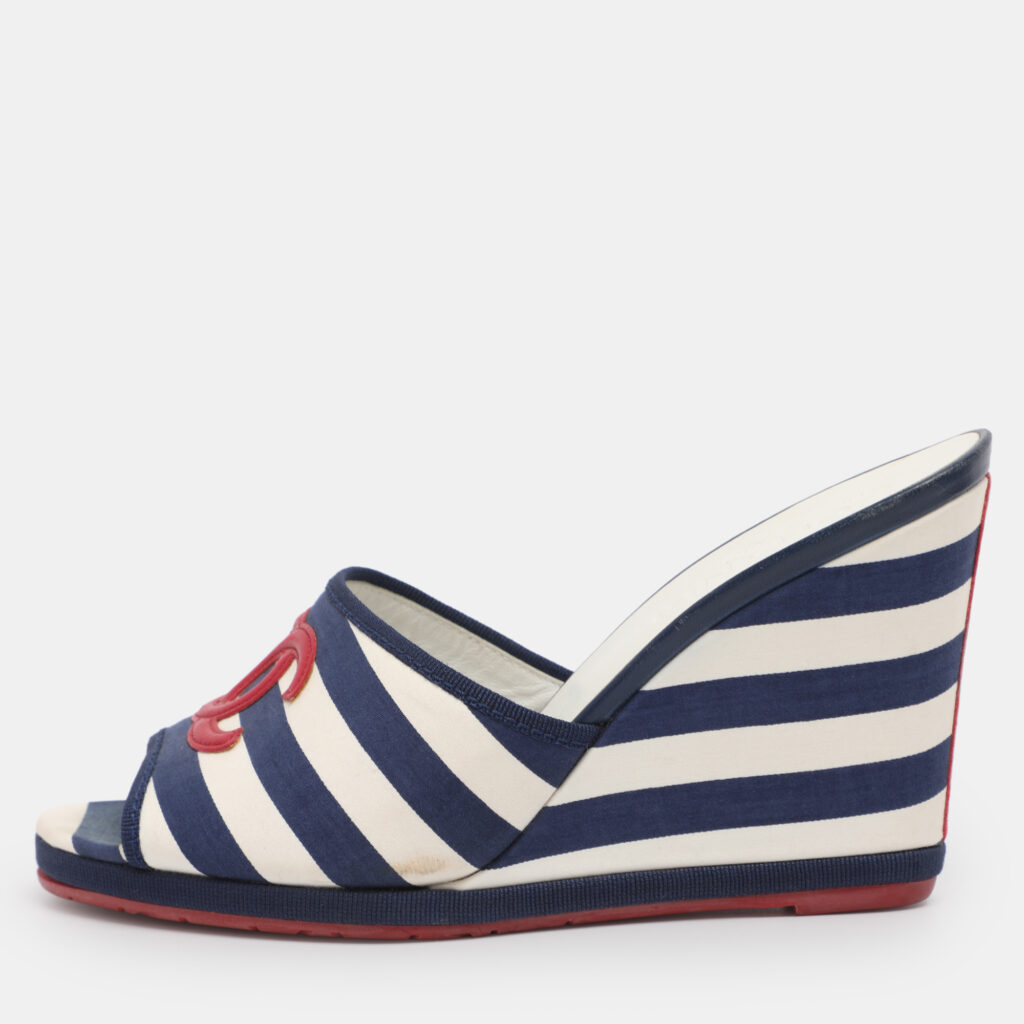 Chanel Blue/White Stripe Fabric CC Slide Wedge Sandals Size 38 Chanel Blue/White Stripe Fabric CC Slide Wedge Sandals Size 38
