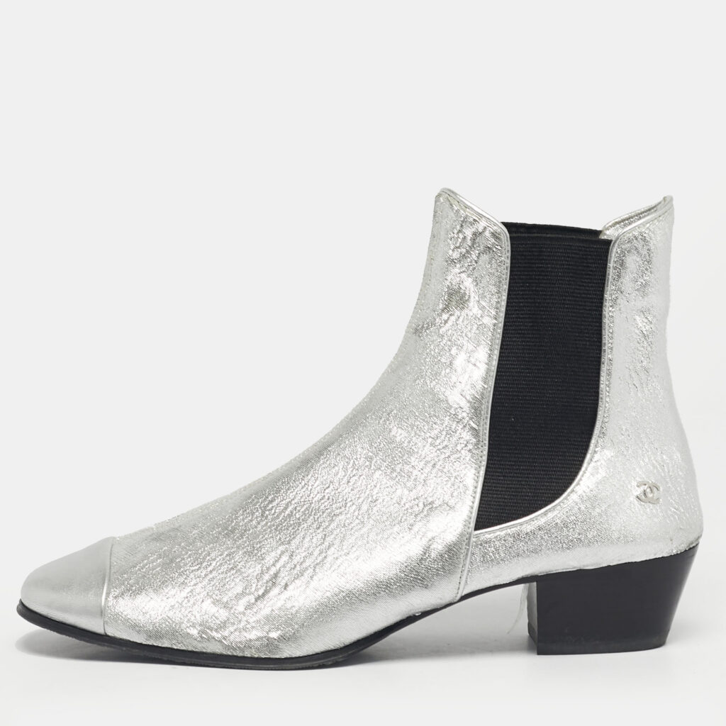 Chanel Silver/Black Leather Ankle Length Boots Size 40 Chanel Silver/Black Leather Ankle Length Boots Size 40