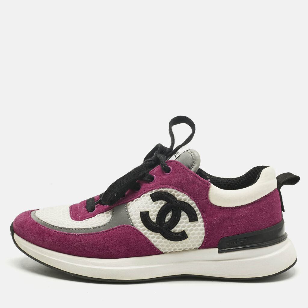 Chanel Purple/Purple Suede And Mesh CC Lace Up Sneakers Size 38 Chanel Purple/Purple Suede And Mesh CC Lace Up Sneakers Size 38