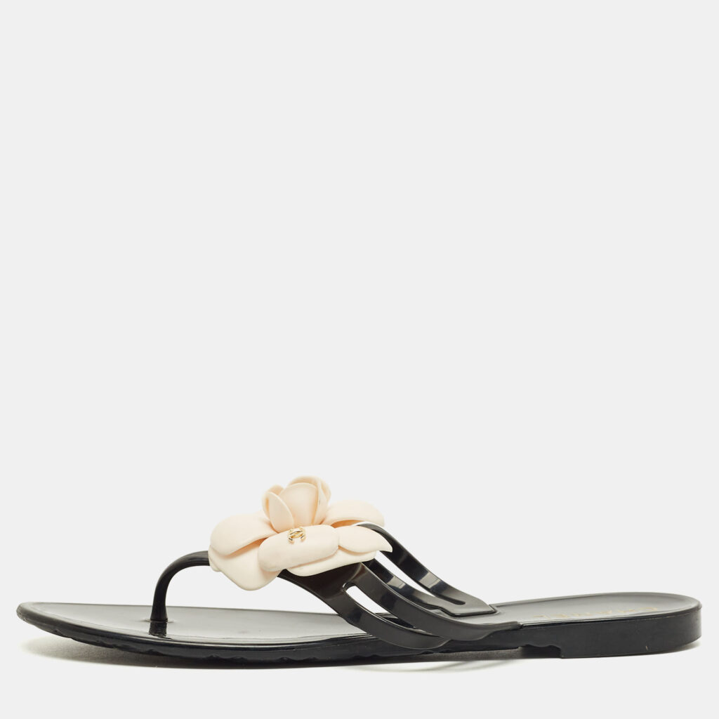Chanel Black and White Jelly Camellia Thong Sandals Size 39 Chanel Black and White Jelly Camellia Thong Sandals Size 39