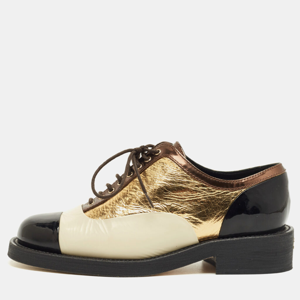 Chanel Multicolor Patent Leather Lace Up Oxfords Size 36 Chanel Multicolor Patent Leather Lace Up Oxfords Size 36