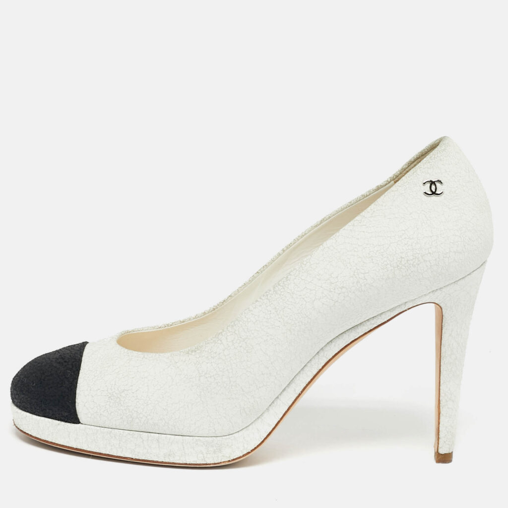 Chanel White/Black Nubuck Leather Platform Pumps Size 40.5 Chanel White/Black Nubuck Leather Platform Pumps Size 40.5