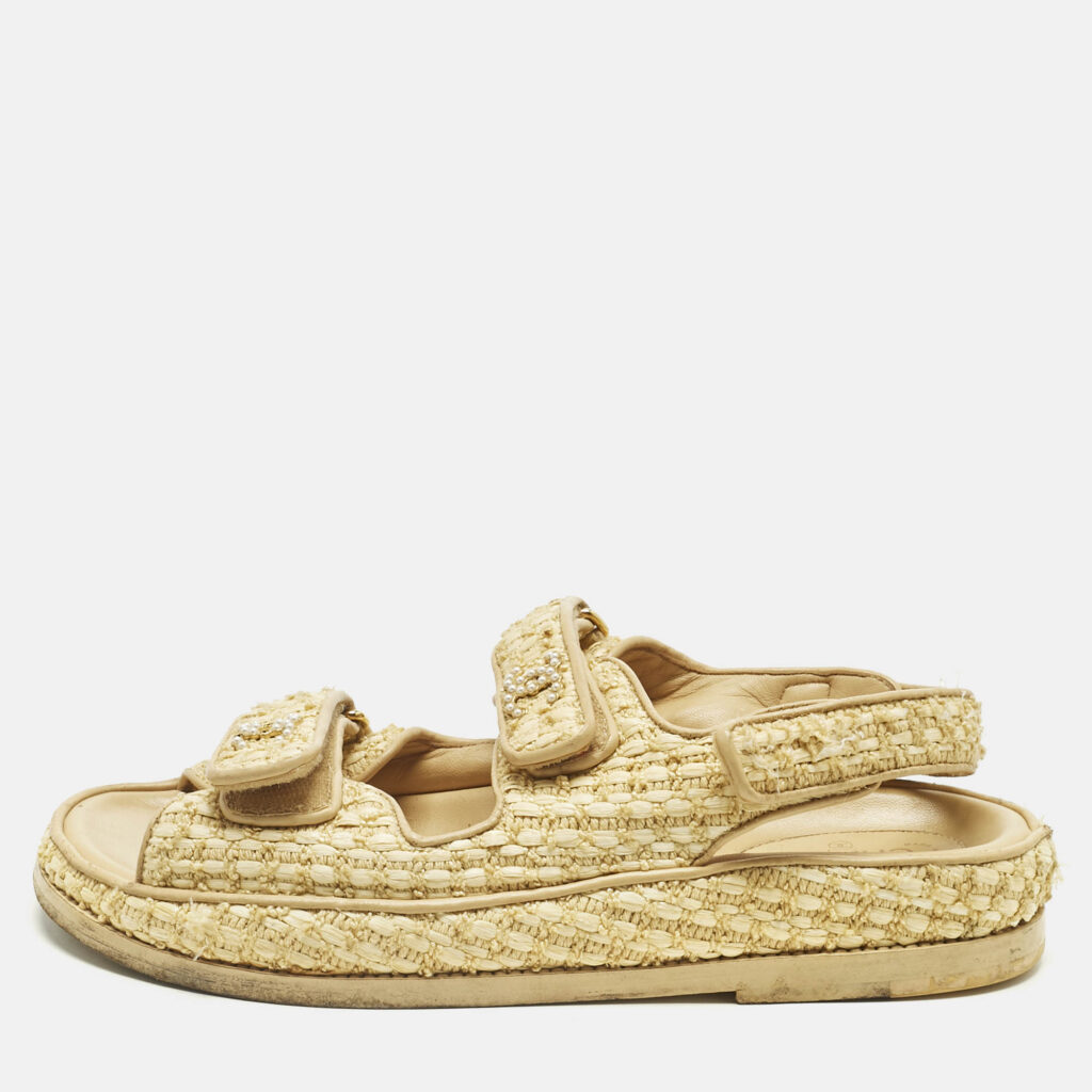 Chanel Beige Raffia Dad Slingback Sandals Size 39 Chanel Beige Raffia Dad Slingback Sandals Size 39