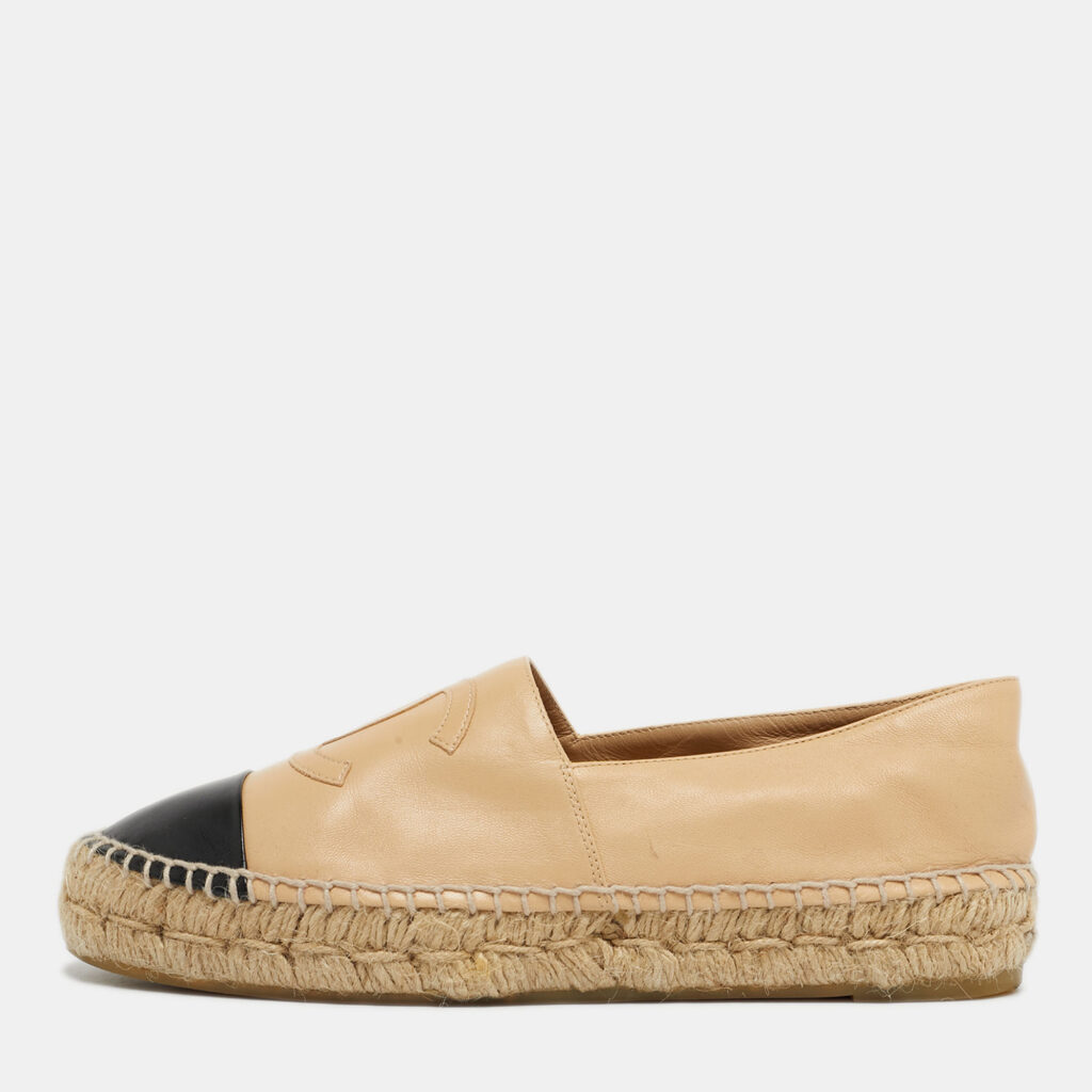 Chanel Beige/Black Leather Interlocking CC Logo Espadrilles Size 38 Chanel Beige/Black Leather Interlocking CC Logo Espadrilles Size 38