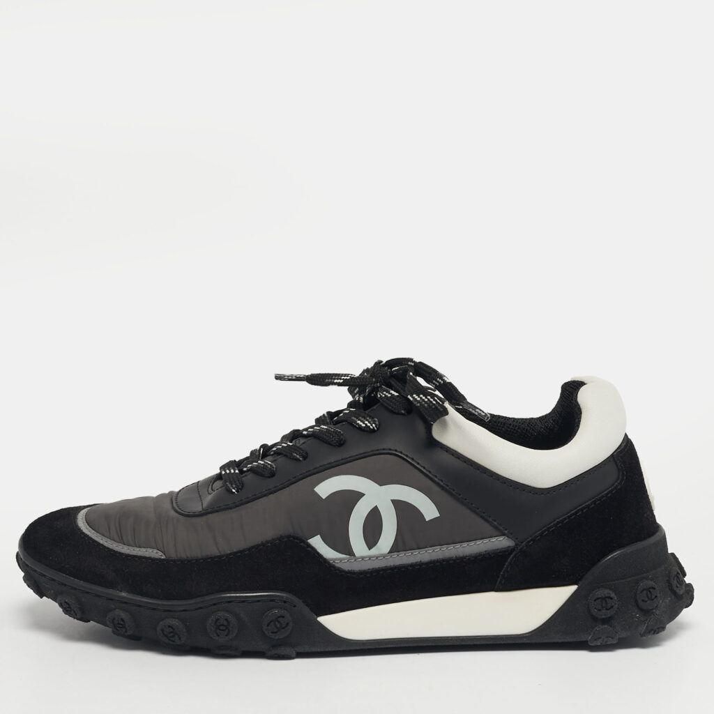 Chanel Multicolor Nylon and Suede CC Low Top Sneakers Size 38.5 Chanel Multicolor Nylon and Suede CC Low Top Sneakers Size 38.5