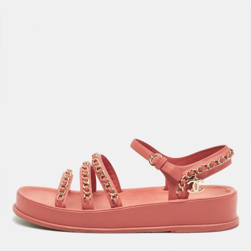 Chanel CC Chain logo Size 38 Pink Leather Slingback Sandals Chanel CC Chain logo Size 38 Pink Leather Slingback Sandals