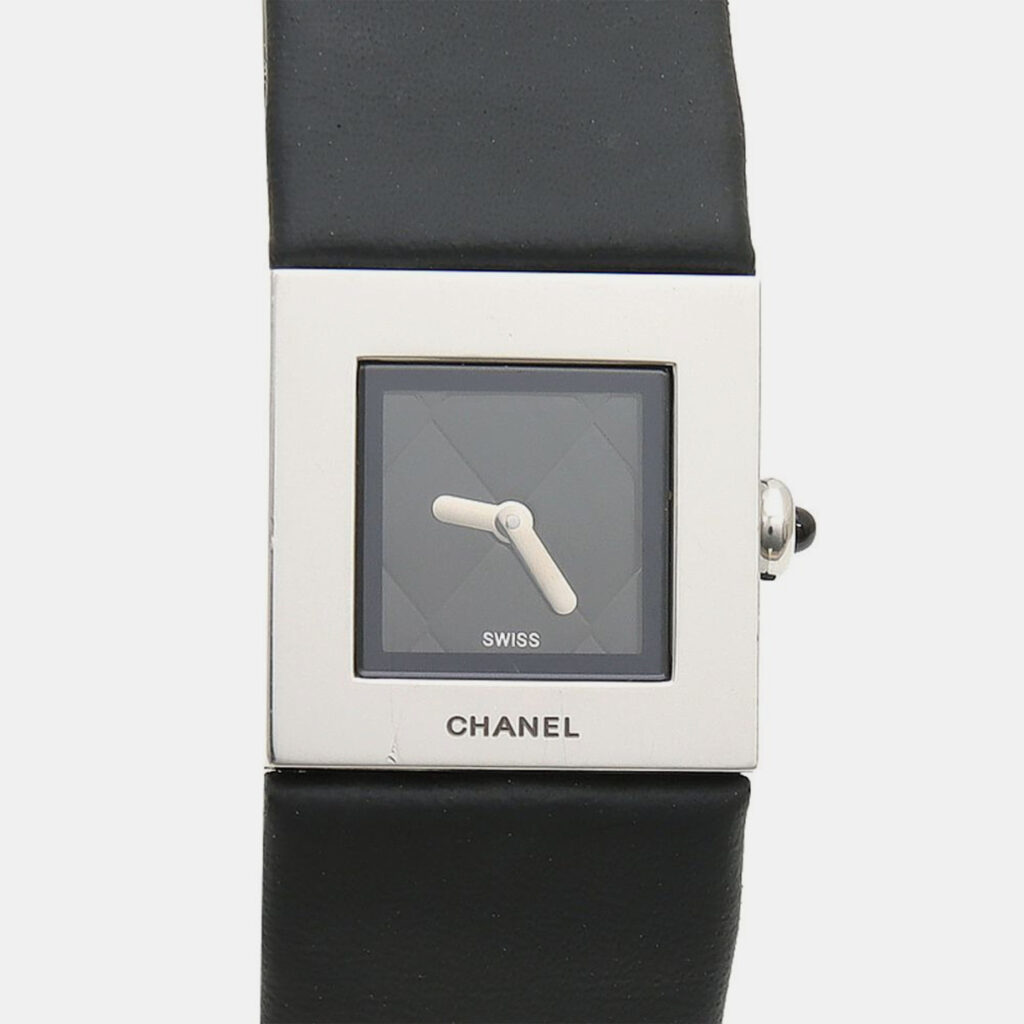 Chanel Matelasse Quartz Stainless Steel Women's Wristwatch 19 mm Chanel Matelasse Quartz Stainless Steel Women's Wristwatch 19 mm