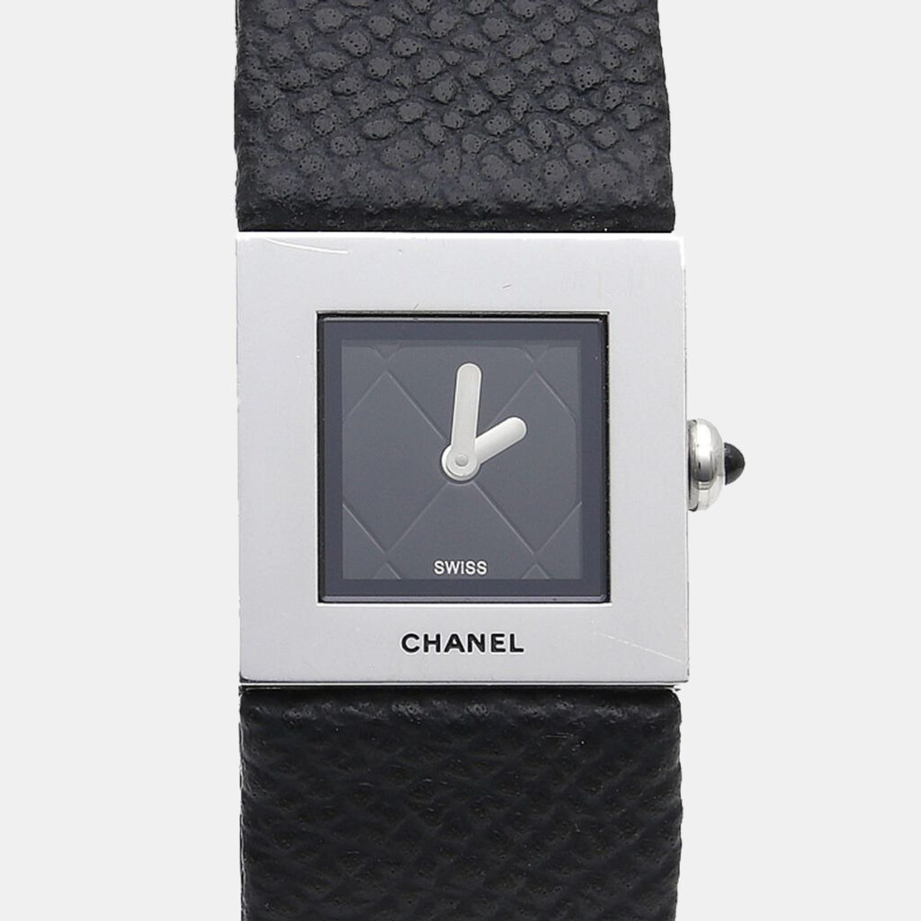 Chanel Matelasse Quartz Black Stainless Steel Women's Wristwatch 19 mm Chanel Matelasse Quartz Black Stainless Steel Women's Wristwatch 19 mm