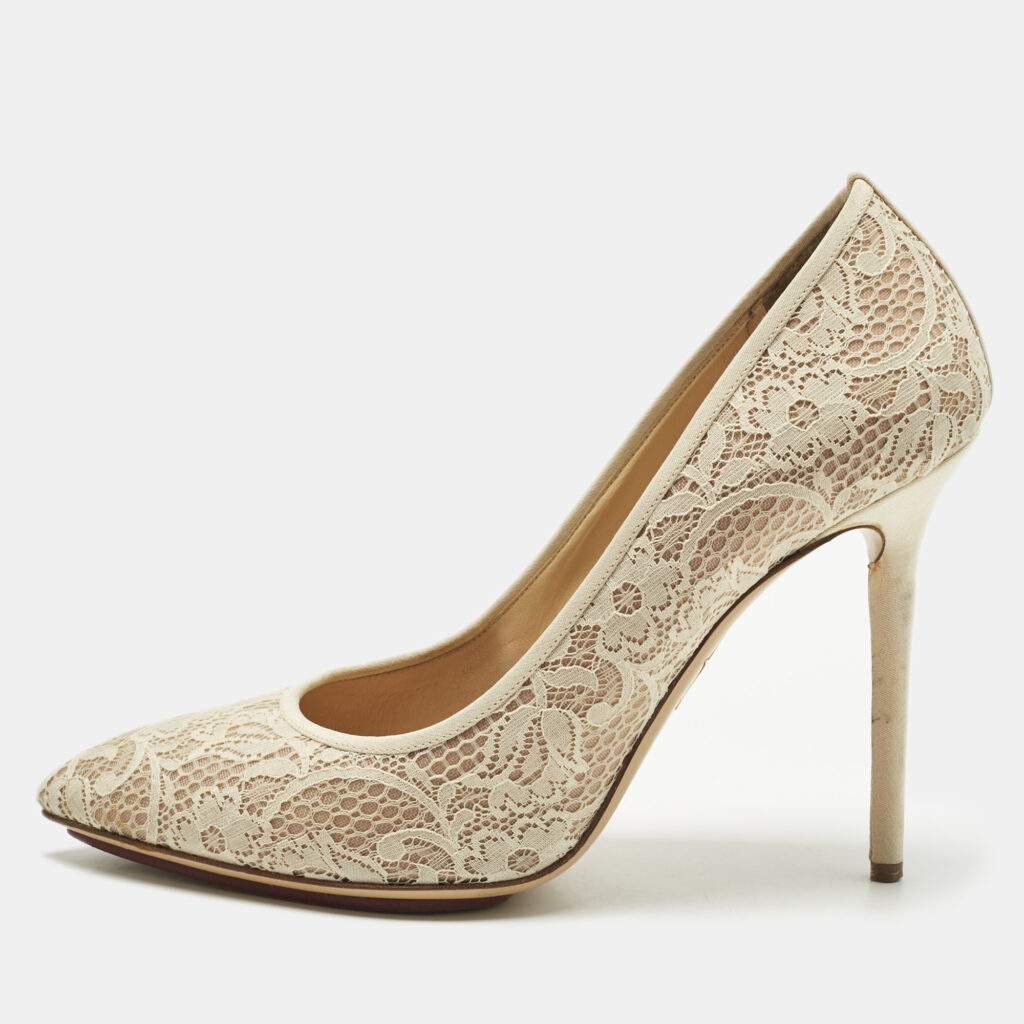Charlotte Olympia Beige Lace and Mesh Monroe Pointed Toe Pumps Size 41 Charlotte Olympia Beige Lace and Mesh Monroe Pointed Toe Pumps Size 41
