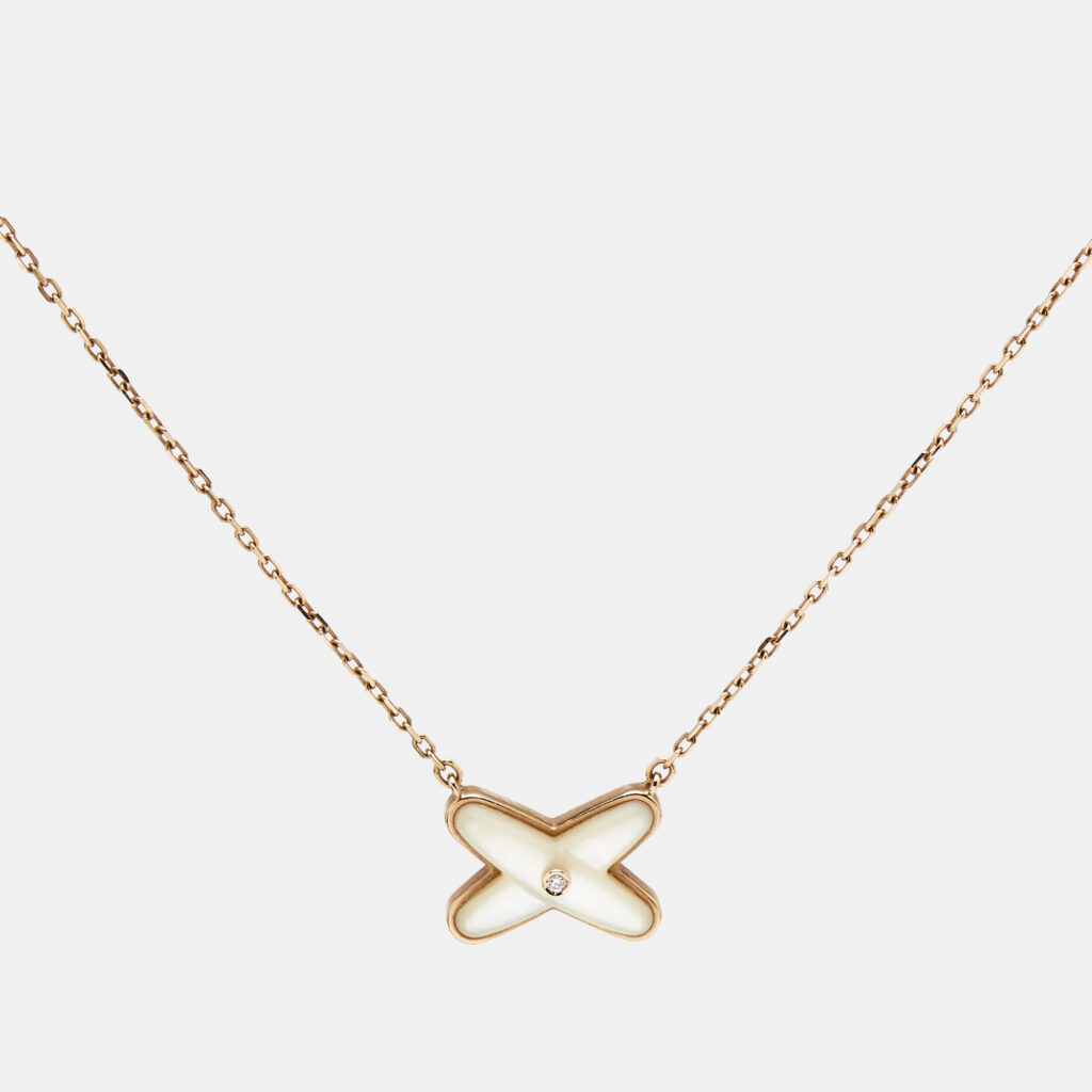 Chaumet Jeux de Liens Mother of Pearl Diamond 18k Rose Gold Necklace Chaumet Jeux de Liens Mother of Pearl Diamond 18k Rose Gold Necklace