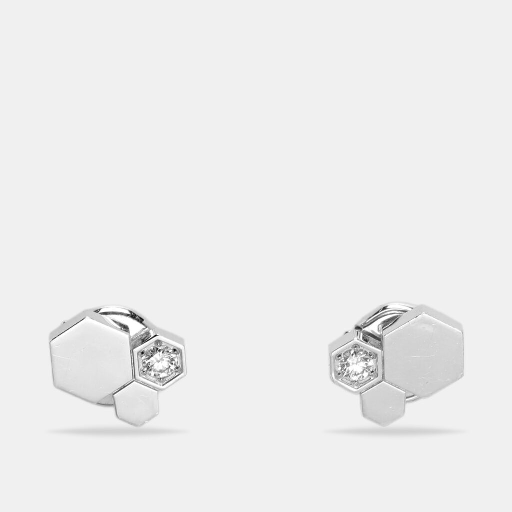 Chaumet Bee My Love Diamond 18k White Gold Stud Earrings Chaumet Bee My Love Diamond 18k White Gold Stud Earrings