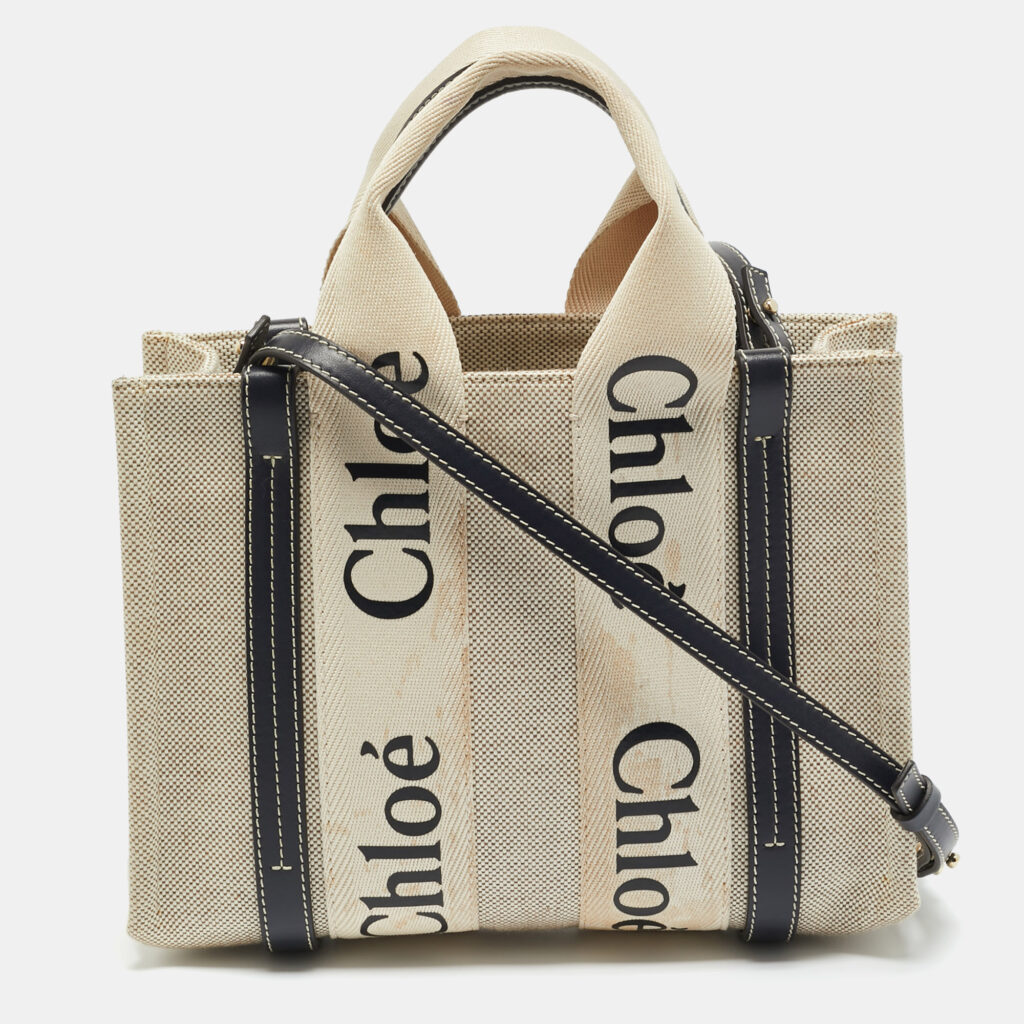 Chloe Black/Beige Canvas and Leather Small Woody Tote Chloe Black/Beige Canvas and Leather Small Woody Tote