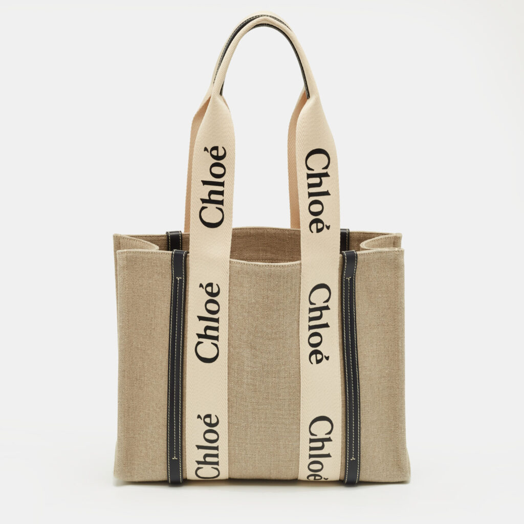 Chloé Beige/Navy Blue Canvas Medium Woody Tote Chloé Beige/Navy Blue Canvas Medium Woody Tote