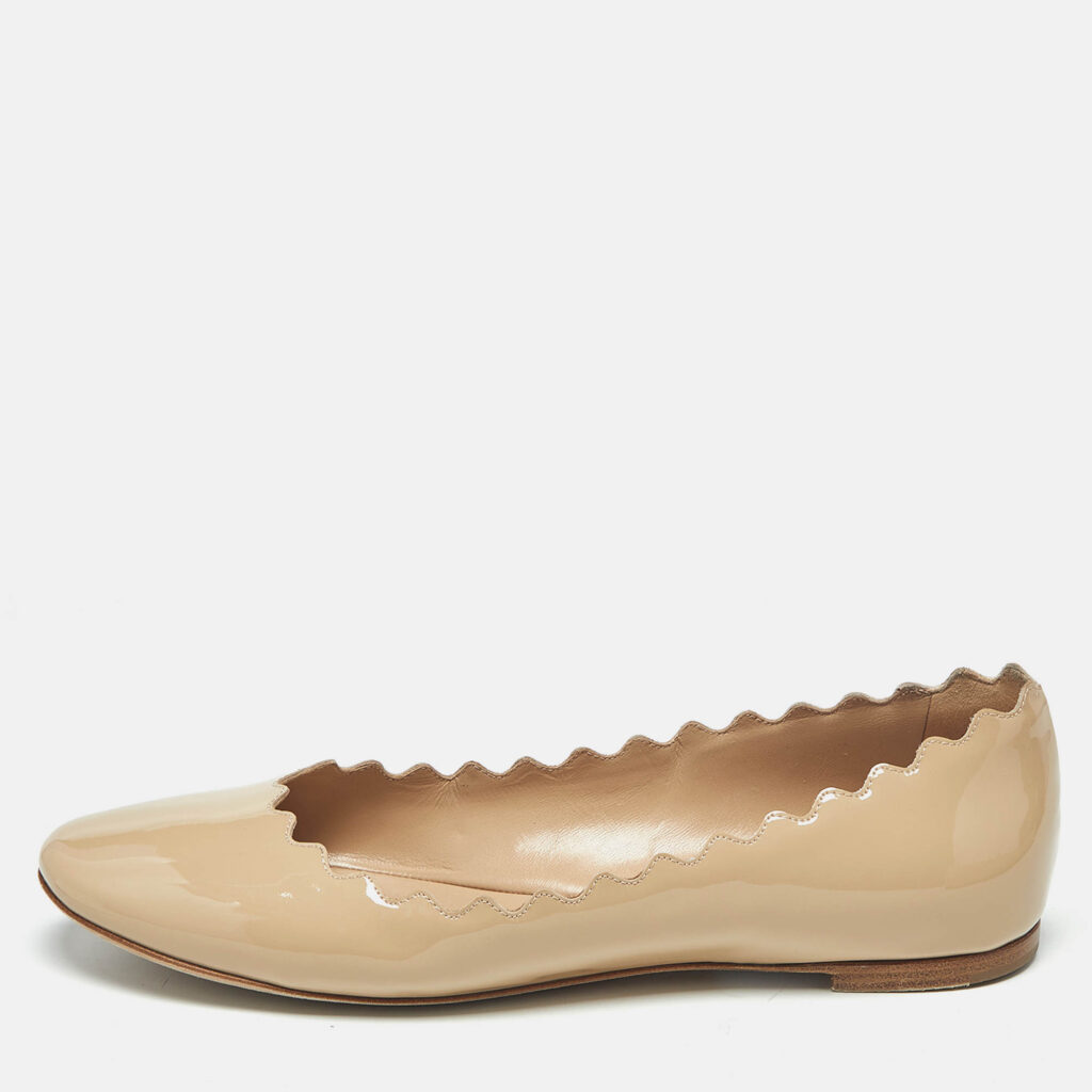 Chloe Beige Patent Leather Laurena Scalloped Ballet Flats Size 39 Chloe Beige Patent Leather Laurena Scalloped Ballet Flats Size 39