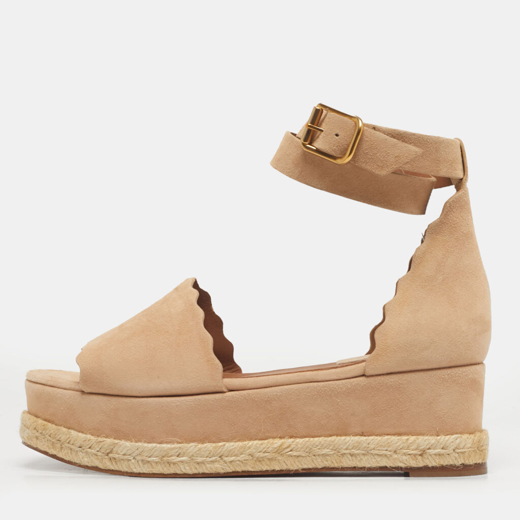 Chloé Beige Suede Scalloped Lauren Flatform Sandals Size 40 Chloé Beige Suede Scalloped Lauren Flatform Sandals Size 40