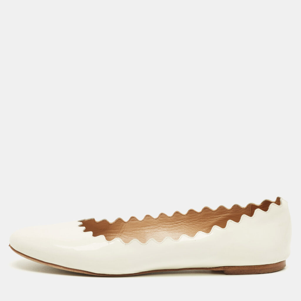 Chloe Laurena Scalloped Size 41 White Patent Leather Ballet Flats Chloe Laurena Scalloped Size 41 White Patent Leather Ballet Flats