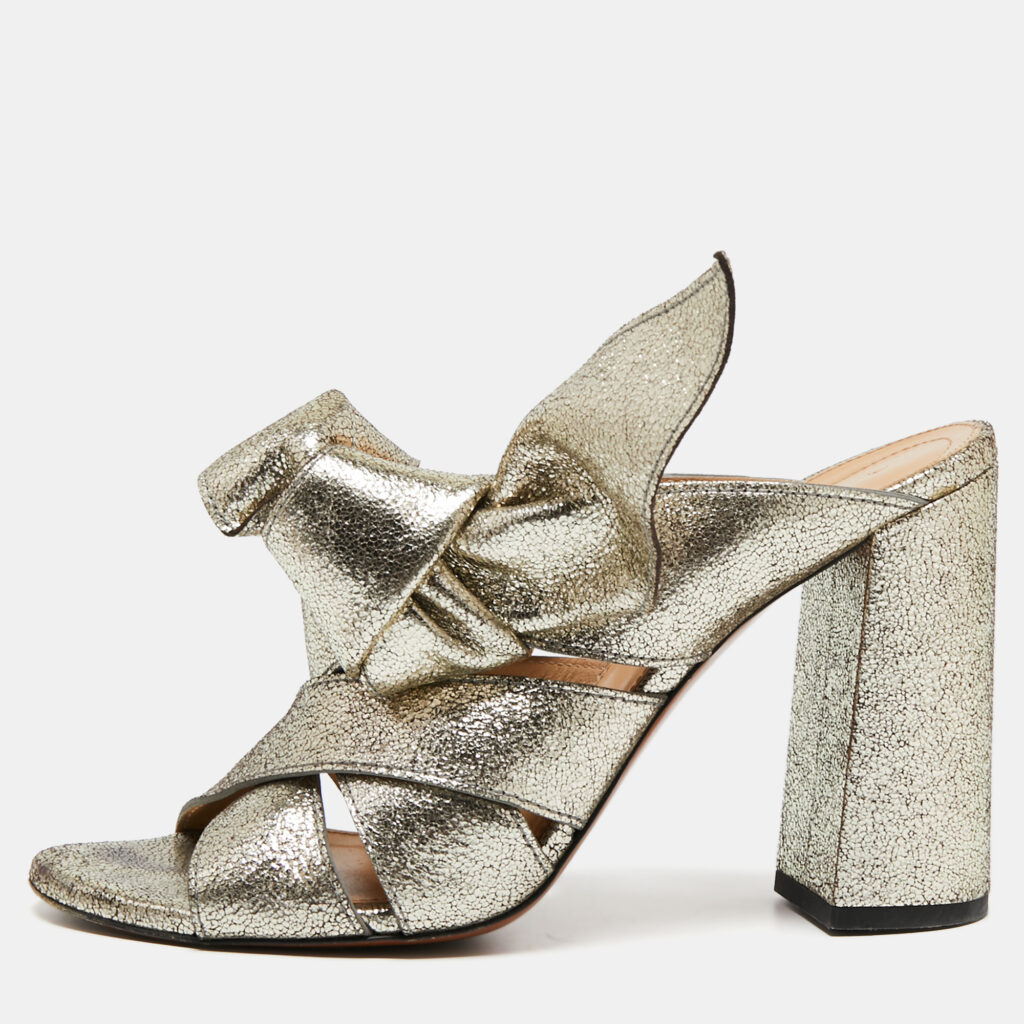 Chloe Light Gold Textured Leather Knot Detail Mules Size 39 Chloe Light Gold Textured Leather Knot Detail Mules Size 39