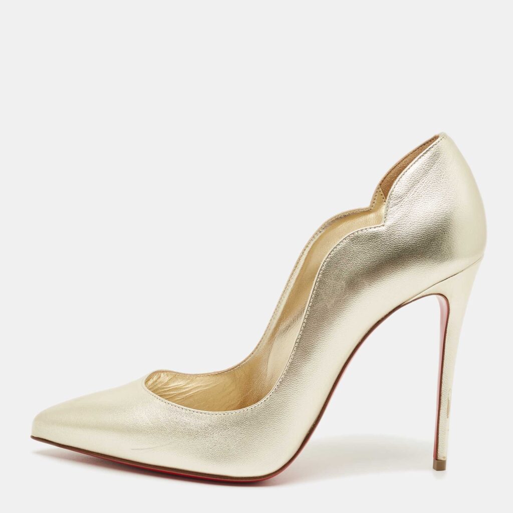Christian Louboutin Gold Leather Hot Chick Pumps Size 39 Christian Louboutin Gold Leather Hot Chick Pumps Size 39