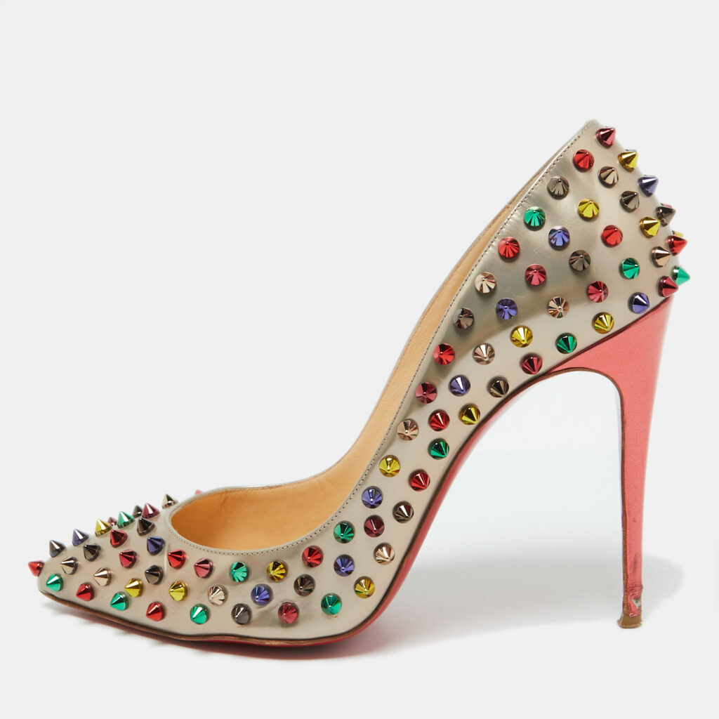 Christian Louboutin Metallic Beige Leather Pigalle Spikes Pointed Toe Pumps Size 39 Christian Louboutin Metallic Beige Leather Pigalle Spikes Pointed Toe Pumps Size 39