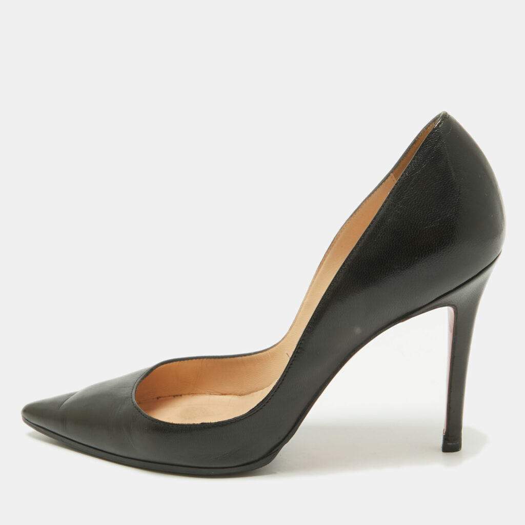 luxury-women-christian-louboutin-used-shoes-p1179124-001-1.jpg Christian Louboutin Black Leather Pigalle Pumps Size 37