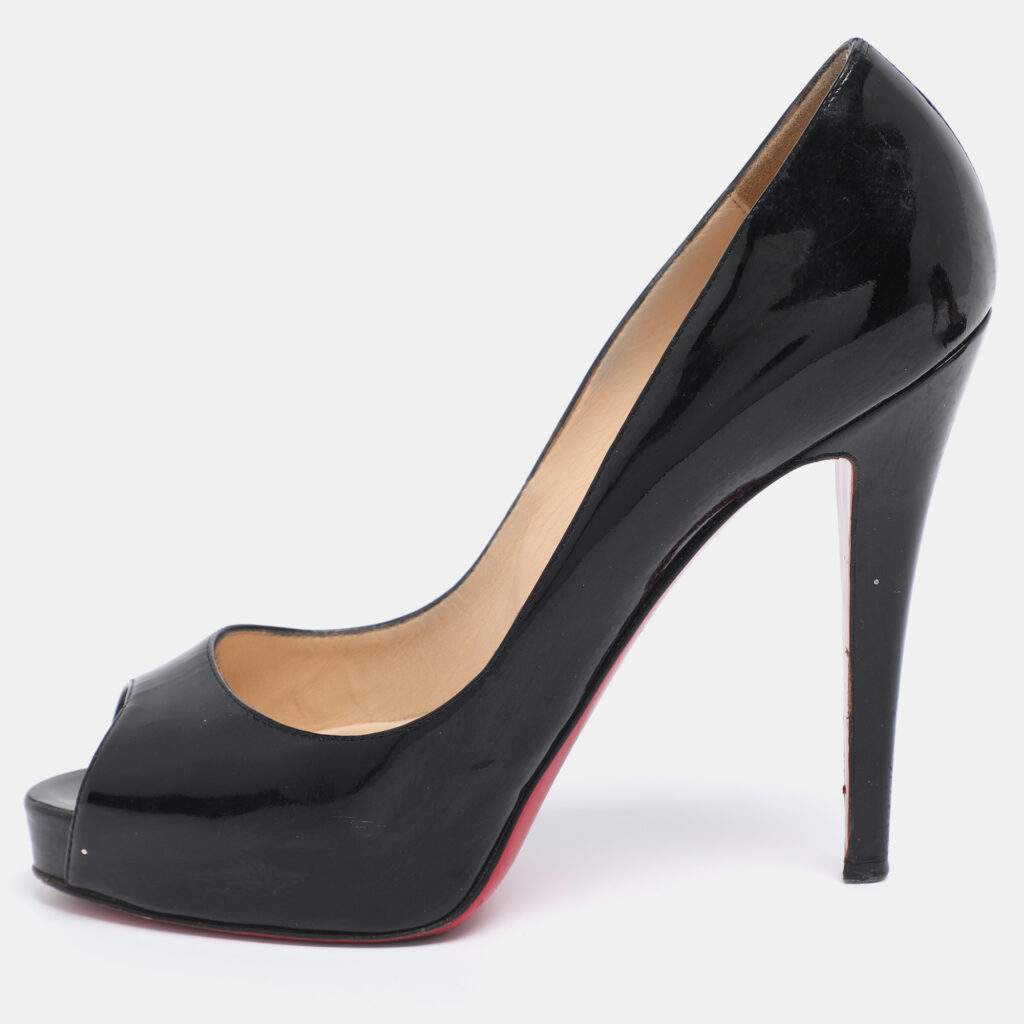 Christian Louboutin Black Patent Leather Very Prive Pumps Size 37.5 Christian Louboutin Black Patent Leather Very Prive Pumps Size 37.5