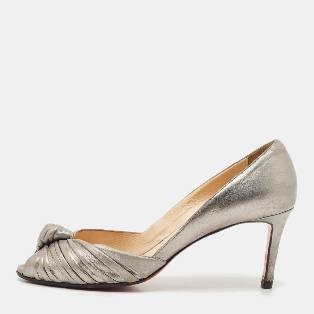 Christian Louboutin Silver Leather Knot Peep Toe Pumps Size 40 Christian Louboutin Silver Leather Knot Peep Toe Pumps Size 40