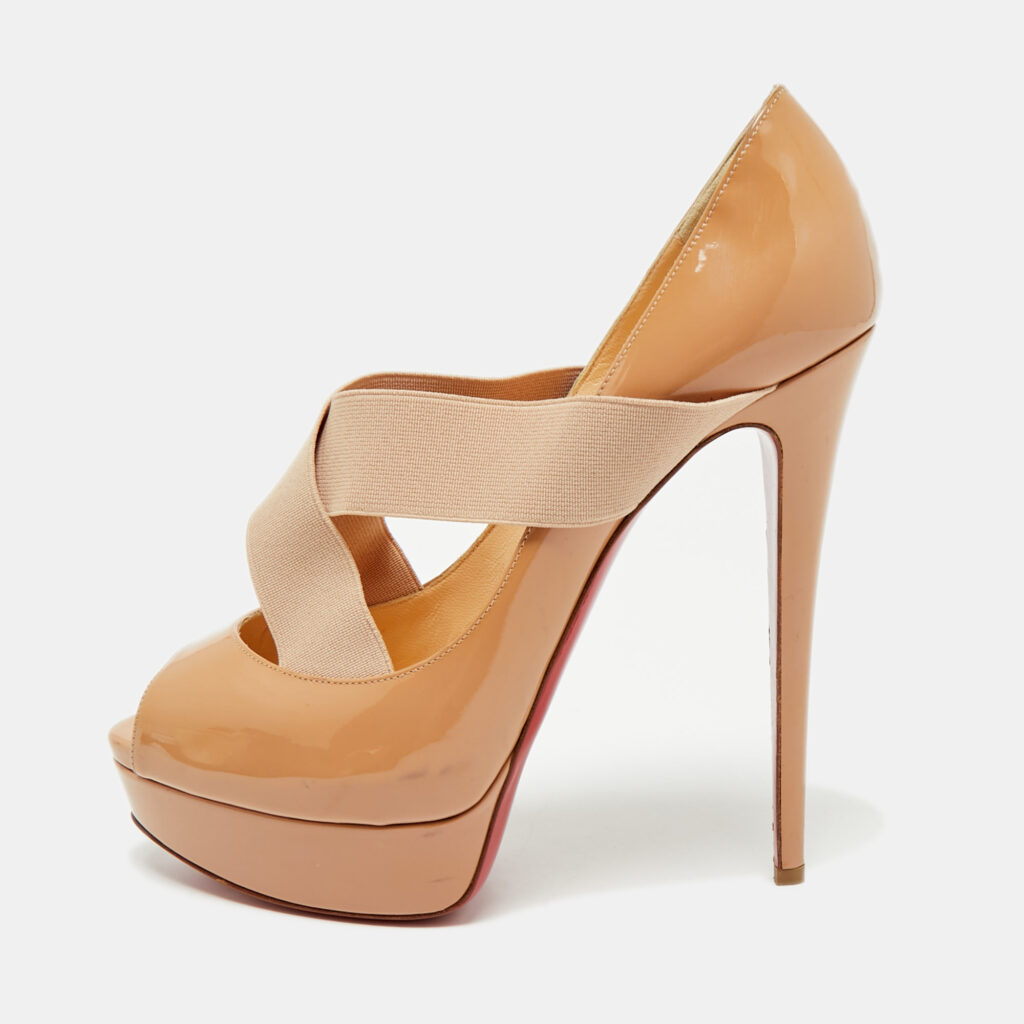 Christian Louboutin Beige Patent Leather Very Stagram Pumps Size 40 Christian Louboutin Beige Patent Leather Very Stagram Pumps Size 40